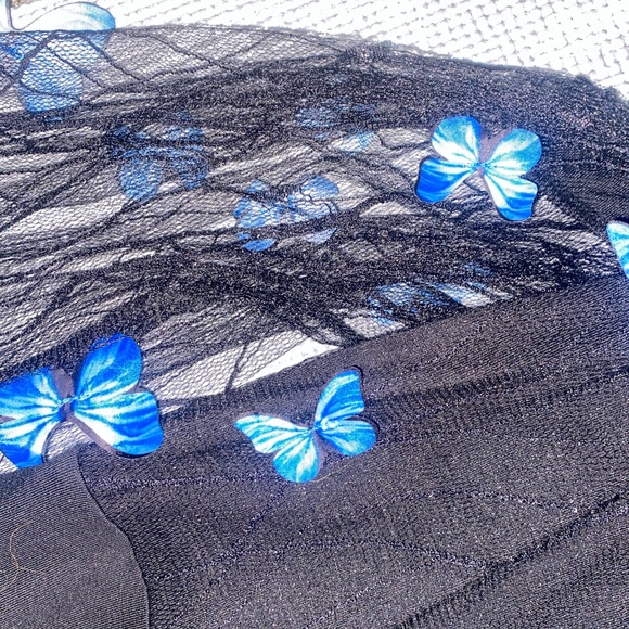 NWOT Cold Shoulder Butterfly Bodysuit - Picture 7 of 9